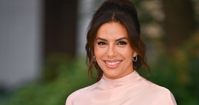 Eva Longoria gyakorlatilag meztelenül ünnepelte az 50. születésnapját, pikáns fotói láttán azonnal zavarba jössz