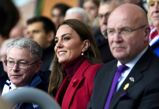 Katalin hercegné pirosban tündökölt élete egyik legfontosabb napján