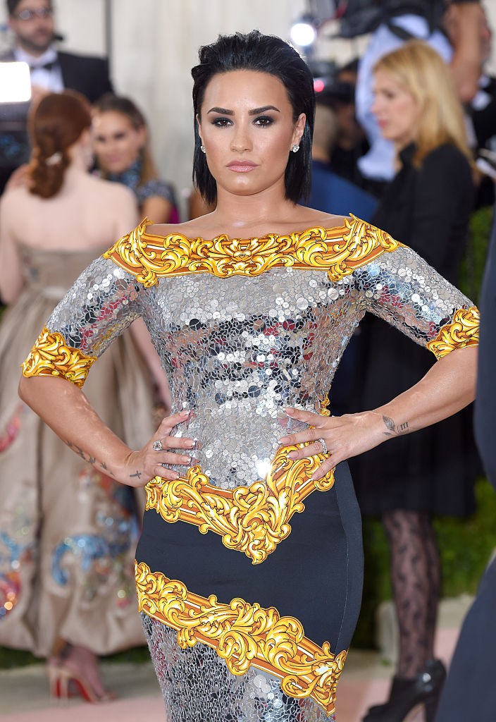 Ivásra késztette a Met-gála Demi Lovato énekesnőt