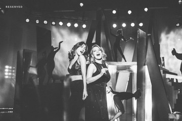 Nem lesz zseniálisabb! Elképesztő színpadi show-val debütál a Reserved új őszi kampánya