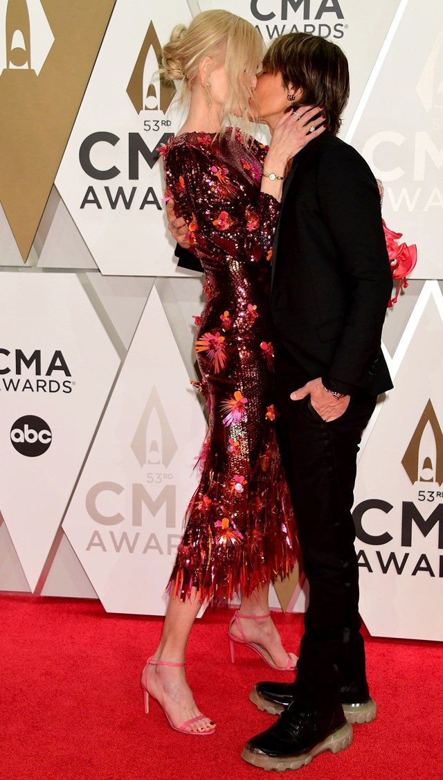 Nicole Kidman és Keith Urban még mindig a legédesebb sztárpár: így romantikáznak a fotósok előtt