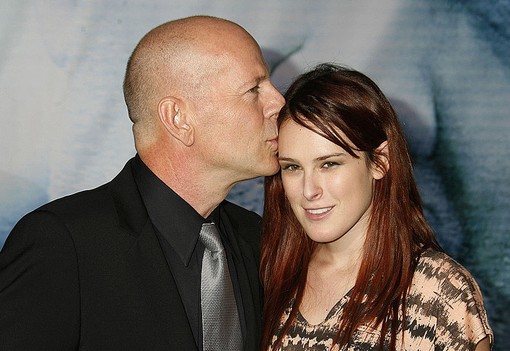 Bruce Willis szívbemarkoló fotói segítenek megérteni, hogy minden perc számít, amit a szeretteiddel tölthetsz