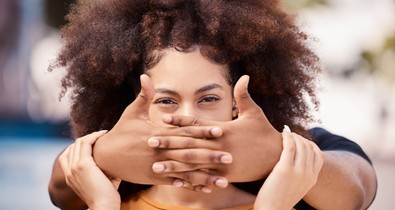 „Sosem tudhattam, hogy mikor vár az órák után az egyetem előtt” - Három bántalmazott nő, akik megjárták a poklok poklát