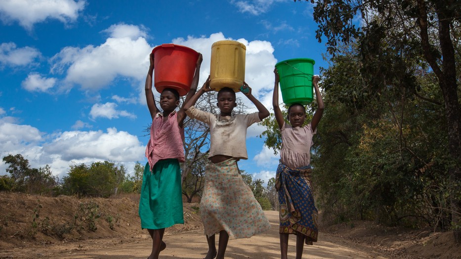 „Gyakran teljesen váratlanul éri őket az első menstruáció” - Szervezetek a menstruációs szegénység ellen