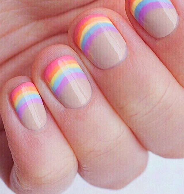 Ezek az internet legmenőbb szivárványos manikűrjei!