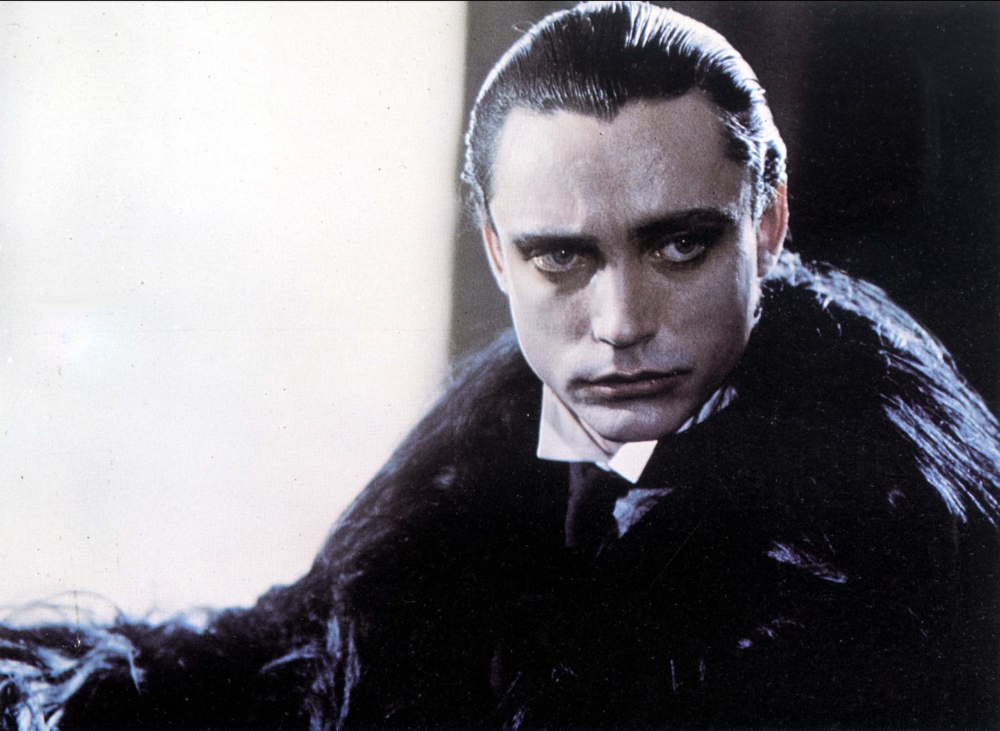 Egy hasonló karakter: az 1970-es években Udo Kier megkapta Dracula szerepét is. Később feltűnt Bódy Gábor: Nárcisz és Psyché című filmjében is, ő alakította Tóth Lászlót. 