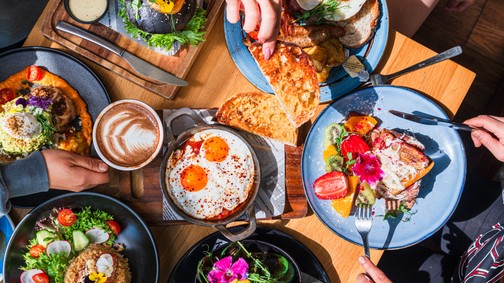 Elkészül 2 perc alatt, finom, egészséges, ráadásul mindenmentes is – igen, léteznek ilyen ételek és mutatjuk, hol találod meg őket