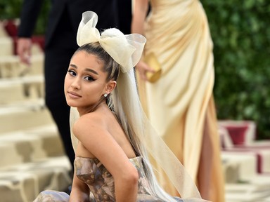 Ariana Grande ezzel a megható gesztussal emlékezett az egy évvel ezelőtti tragédiára