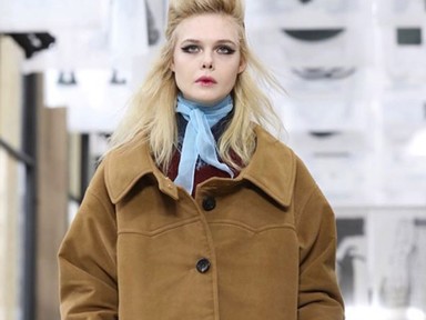 Elle Fanning igazi szupermodellé vált a divathéten! Sosem volt még ilyen gyönyörű!