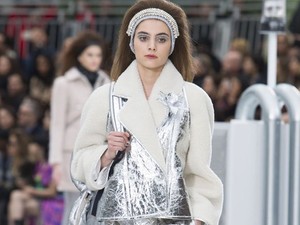 Totál metál ruhadarabok és kiegészítők, amiket imádni fogsz!