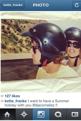 Boldog nyarak és szenvedélyes vágyódások egymás után! Ez egy jó kapcsolat alapja lehet.