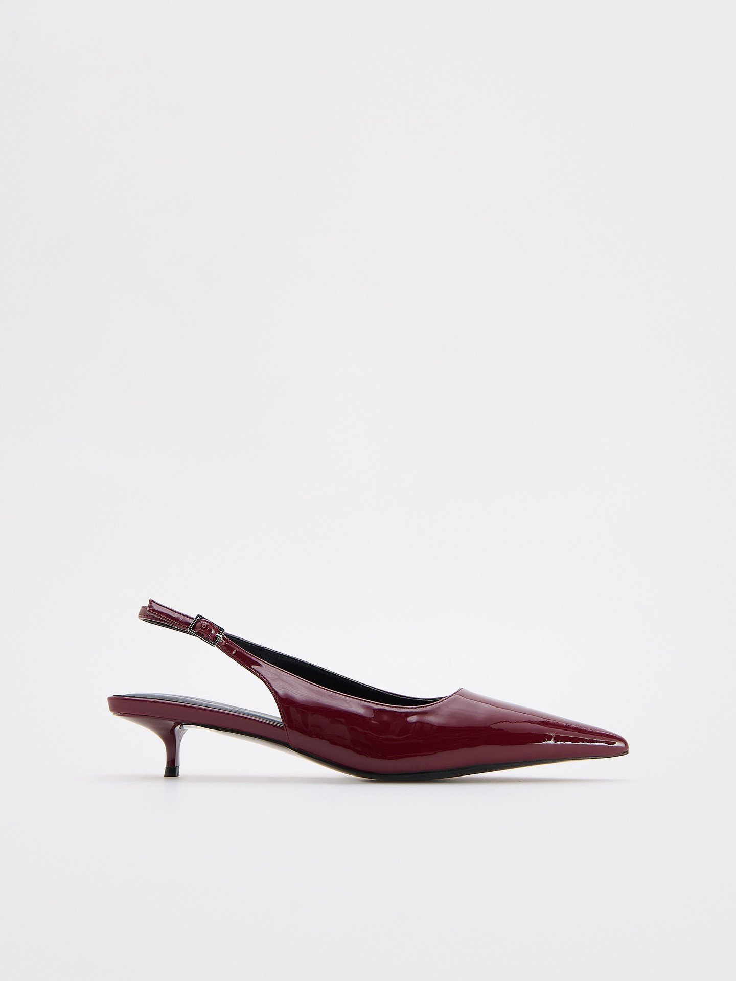 Cipő RESERVED 8995 Ft