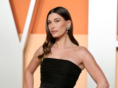 Hailey Bieber új hajszínre váltott, hirtelen alig ismertük fel Justin Bieber feleségét