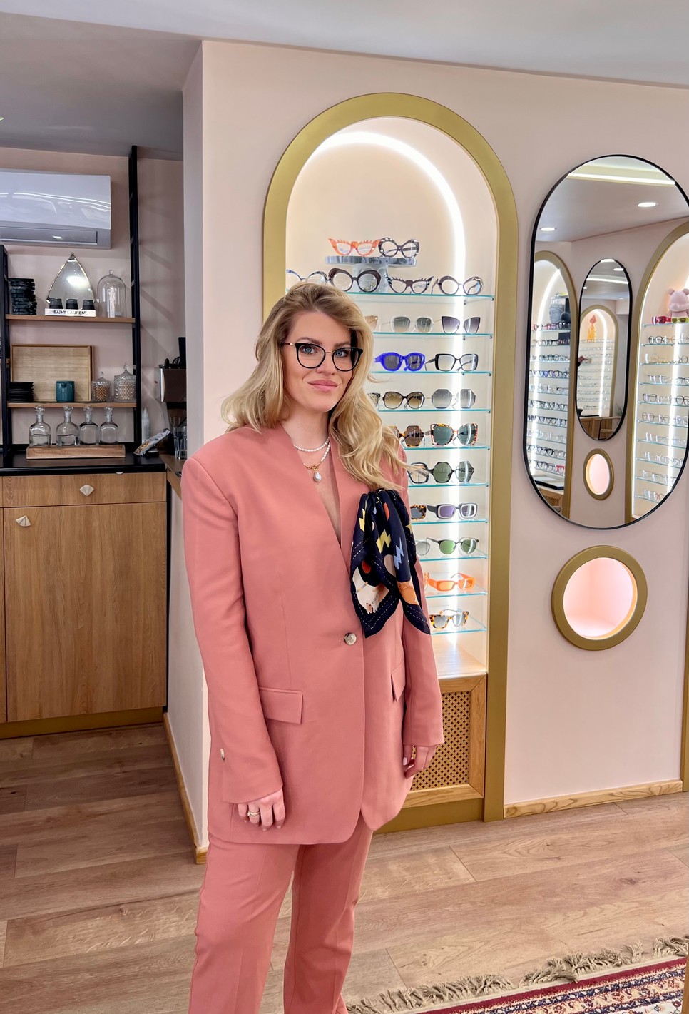 Flórián Fanni púderszínben tündököl