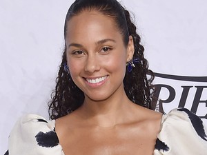 Alicia Keys Aretha Franklin tiszteletére énekelt