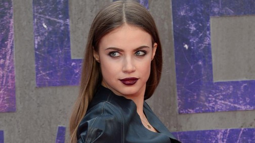 Az orosz modell bugyi nélkül ment filmvetítésre, és ezt mindenki látta is