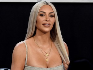 Kim Kardashian 10 éve szerepelt a Playboy-ban, az Instagramon most mutatott egy elég szexi képet erről