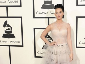 Katy Perry ruhája szinte megszólal