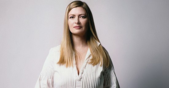 „Mi még a szocializmusban szocializálódtunk, belénk nevelték a megfelelési kényszeres viselkedést” – interjú Kacziba Andi képzőművésszel