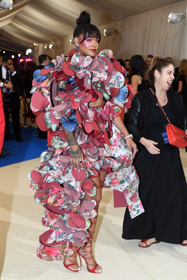 Rihanna Comme des Garcons Met gála