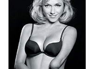 A fogyatékkal élő szexi modell