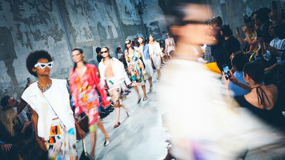 Filterként próbálható ruhák, digitális divatbemutatók – Új digitális eszközök a divatban a fenntartható jövőért 