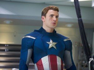 Hiába utasította vissza a Marvelt újra és újra: Ez a titkos érv győzte meg végül Chris Evanst