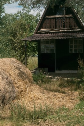  ATuray Családi Pincészet szárító házikója