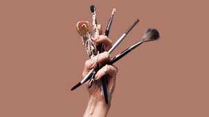 A sminkelés aranyszabályai közé tartozik az eszköztisztítás: komoly bajod lehet tőle, ha nem teszed