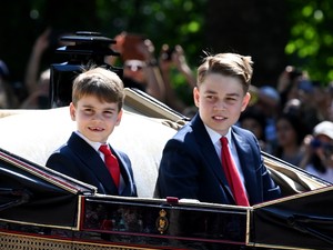 Ez a fiatal családtag örökölheti meg András herceg címét a lemondása után