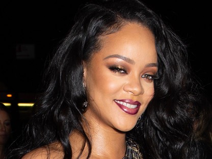 Rihanna veszélyesen szexi vadmacskának öltözött