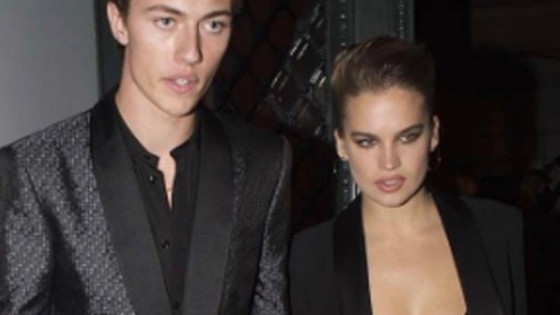 Megszületett a legmenőbb modell és a szépségkirálnyő babája!