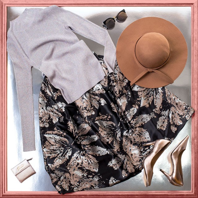 Ezüstös felső, Ladies by Griff, 14 000 Ft helyett 9 800. Napszeműveg, Mango, 6 995 Ft helyett 2 595 Ft. Kalap, Chantall, 6 990 Ft helyett 3 495 Ft. Pénztárca, Guess, 14 990 Ft helyett 9 490 Ft. Cipő, Guess, 42 490 Ft helyett 27 490 Ft.