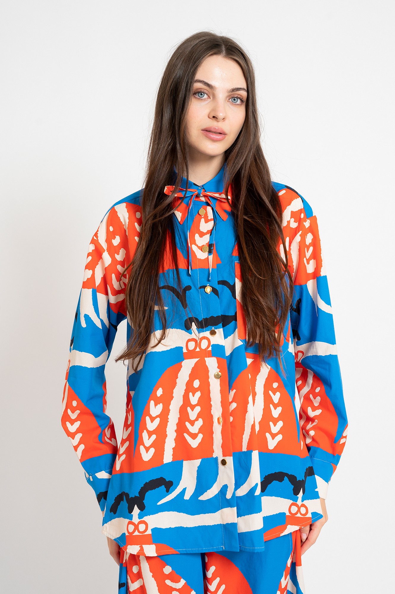 Eged Enikő illusztrációi – folklór motívumok kortárs újraértelmezésben, amelyek alapját adták a tomcsányi közös mintáinak fotó: Albert Alianna 