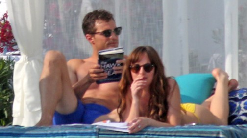 Dakota Johnson meztelenül forgatja A szürke ötven árnyalata folytatását