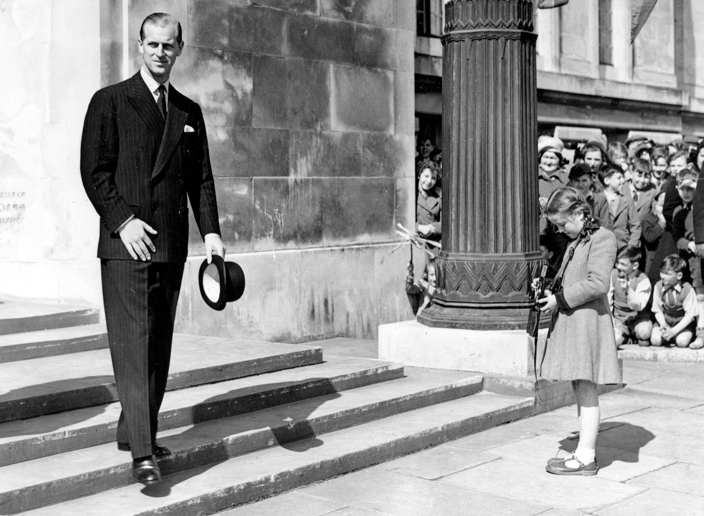 Humorával és szókimondásával sokak számára emberibbé tette a monarchiát.