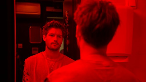 „Még nem jött szembe velem olyan színházi szerep, amiért beáldoztam volna a szabadságomat” - interjú Miller Dáviddal