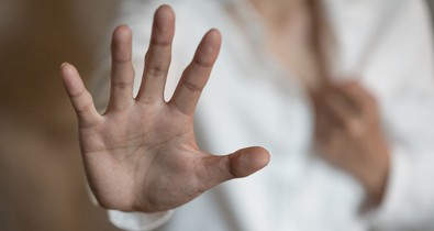 7 figyelmeztető jel, hogy szexuális ragadozóval van dolgod