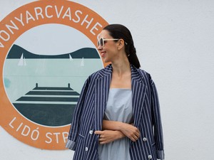 Merülj el a balatoni nosztalgiában a Ruhastory legújabb kollekciójával