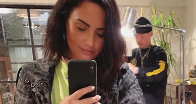 Demi Lovato új tetoválást csináltatott, és mindjárt elsírjuk magunkat