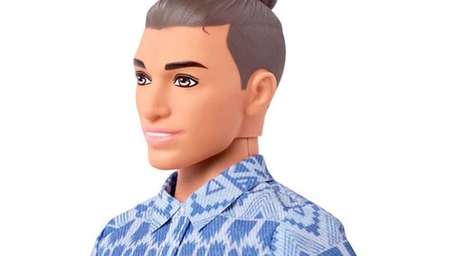 Konttyal és sörhassal érkezik az új Ken baba!