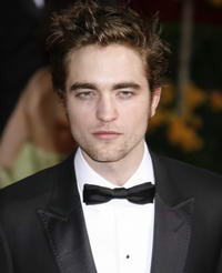robert-pattison-200x-d0000206560f8a1d2f310.jpg