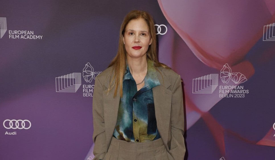 Justine Triet A zuhanás anatómiájának rendezője, aki megynyerte az Európai Filmdíj Legjobb rendezőjének díját 2023-ban