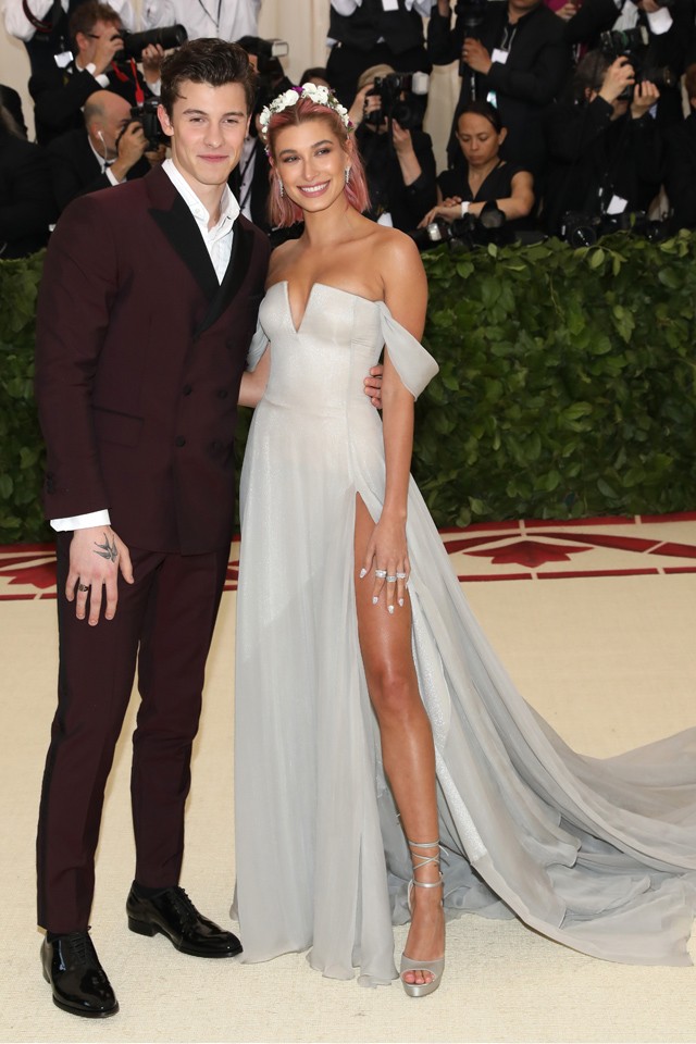 Hailey Baldwin Shawn Mendes