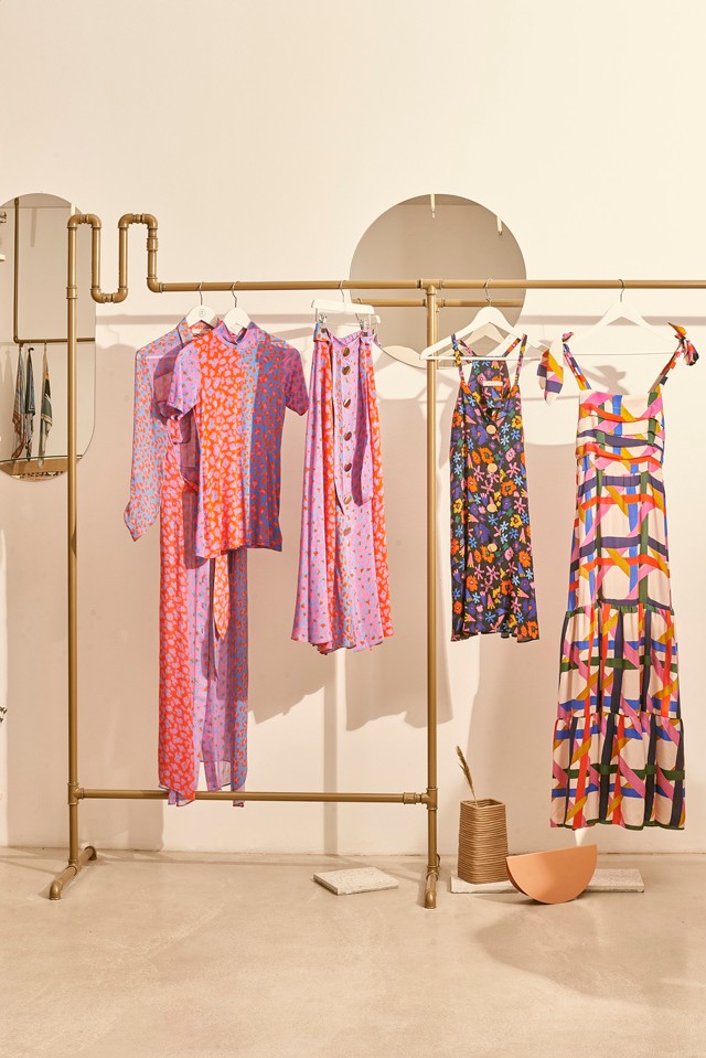 Saját emlékek, magyar ékességek: Tomcsányi Dóri textiljei egyedülállóak a hazai divatvilágban