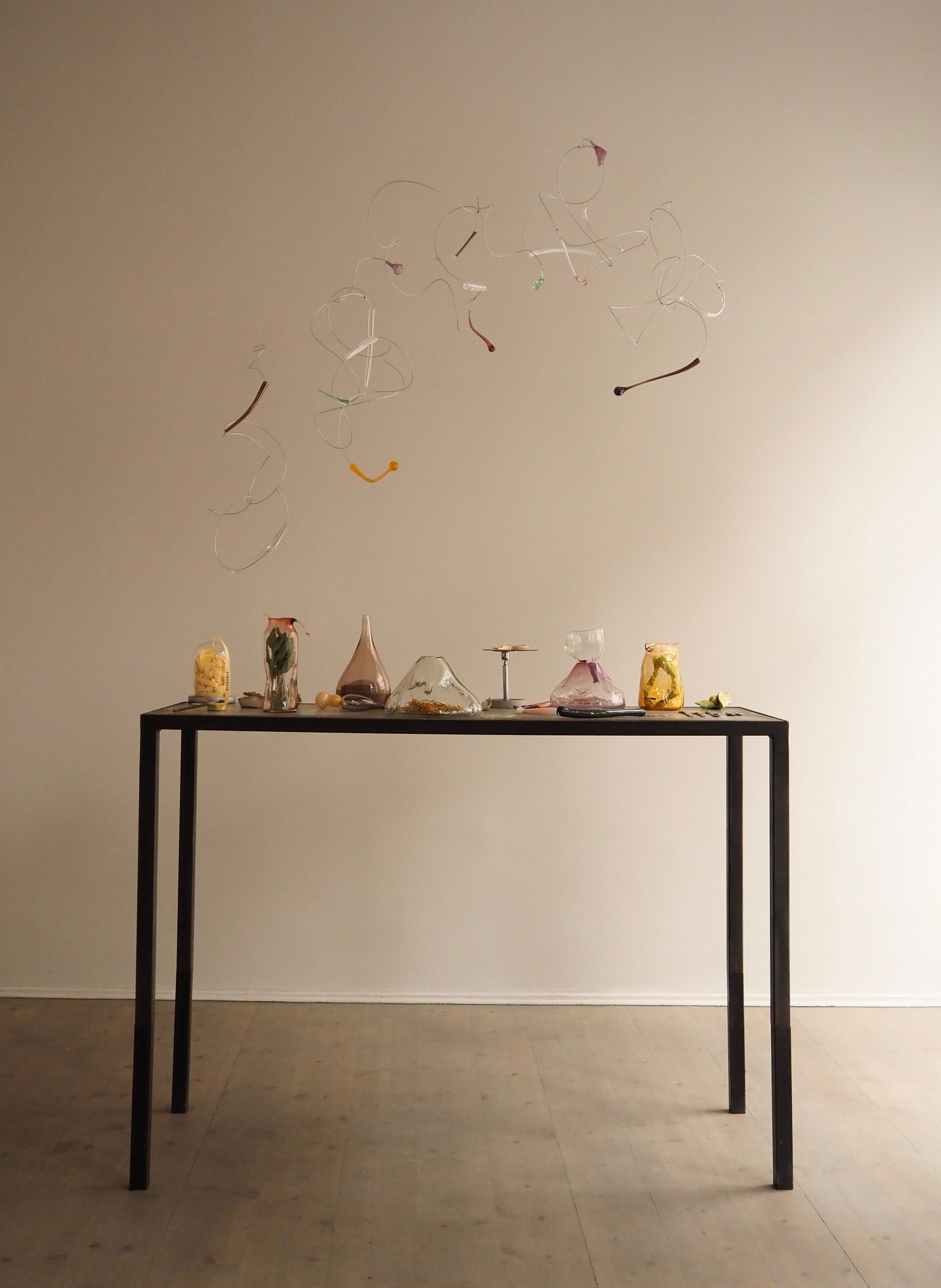 Az AERON magyar divatmárka a Koppenhágai divathéten prezentálta a Leila Guinnefollau képzőművész által megalkotott installációt