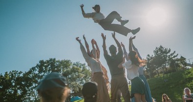 Elfáradtál bulizás közben? Összegyűjtöttük, hol pihenhetsz a Sziget Fesztiválon