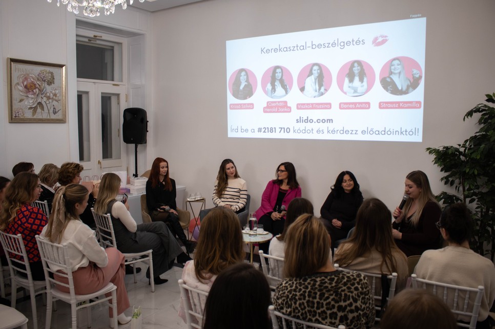 A MeNő nyilvános eseményén ismert női vállalkozók is megszólaltak