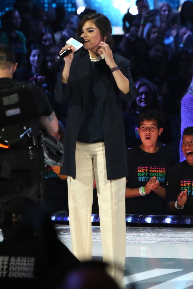 Selena Gomez WE DAy