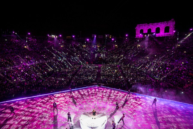 A női szépség és az érzékiség ünnepe a vörös szőnyegen